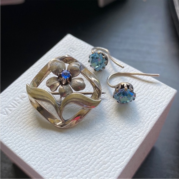Vintage Estate Floral Brooch & Earring Set - Picture 1 of 6